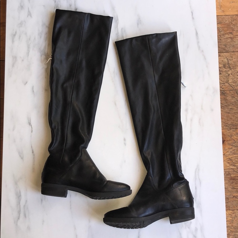 Over the knee. Leather BCBG boots